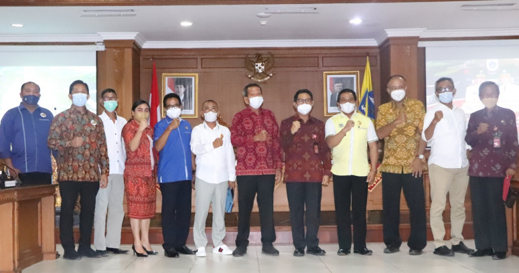 Silaturahmi dan Penandatanganan Berita Acara Serah Terima Bantuan, Komitmen Pemerintah Mendukung Partai Politik di Kabupaten Badung
